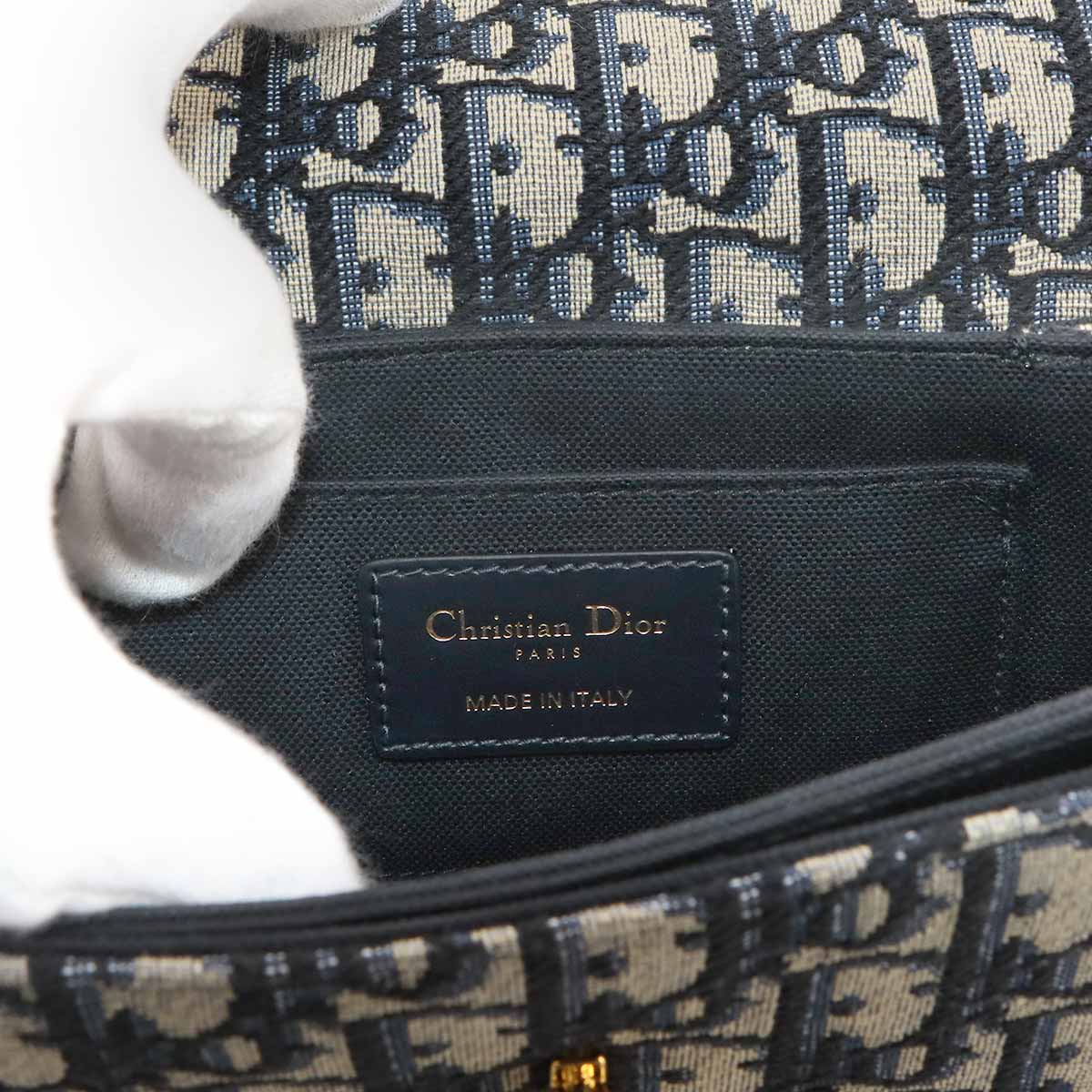 Oblique 30 Montaigne Avenue Small Shoulder Bag Canvas