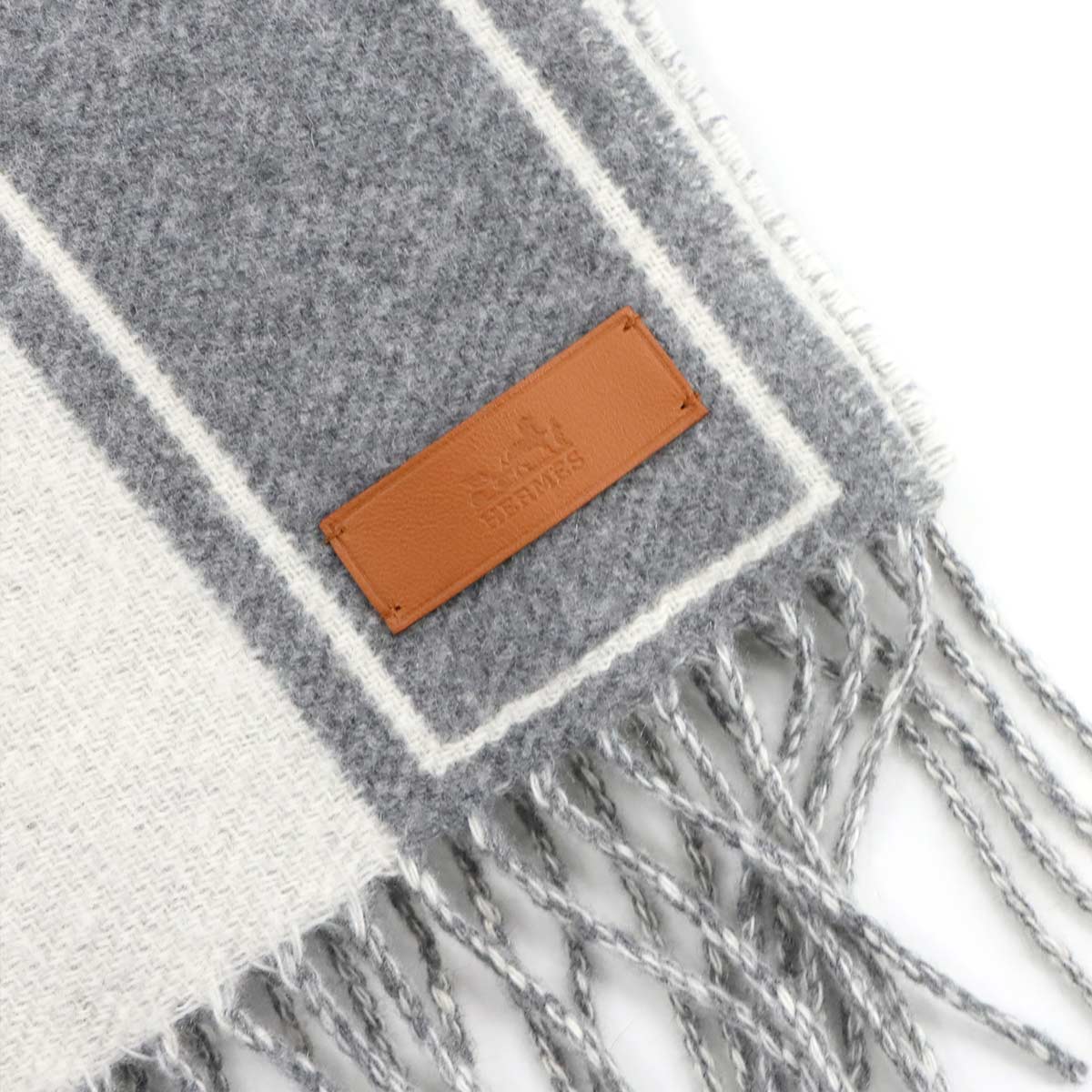 Winter Scarf Casaque Clefs de H Cashmere 100% White Gray