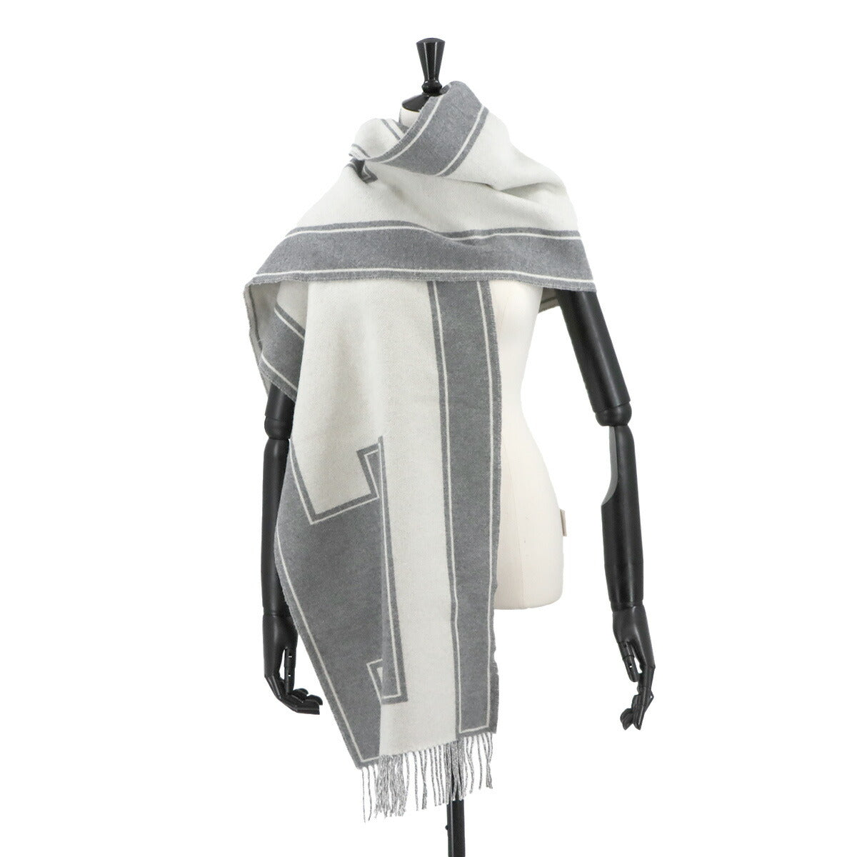 Winter Scarf Casaque Clefs de H Cashmere 100% White Gray