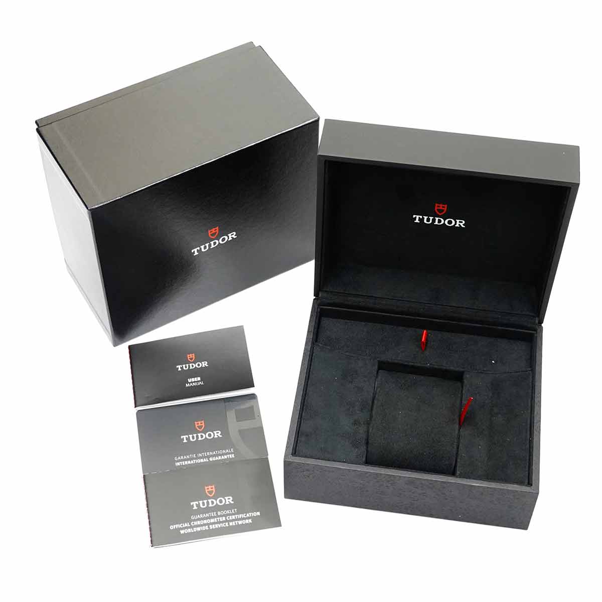 Heritage Black Bay 79363N Date Automatic Black Dial YG Watch