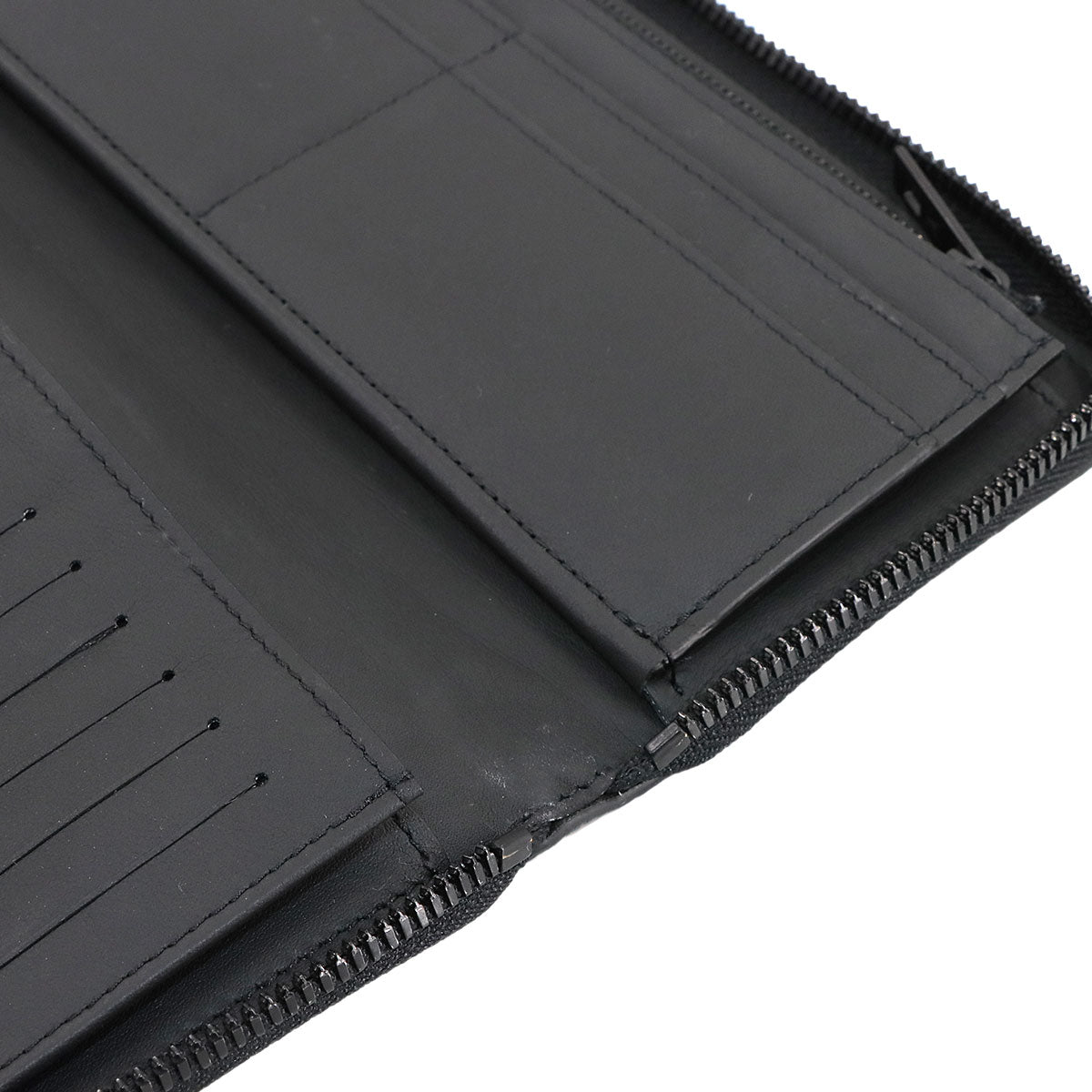 LV Aerogram Zippy Wallet Vertical Noir M81743