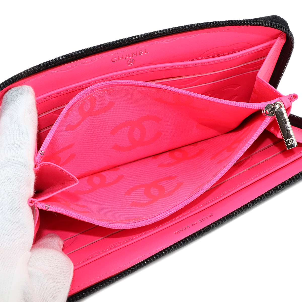 Cambon Line Zipped Around Long Wallet Leather Black A50078