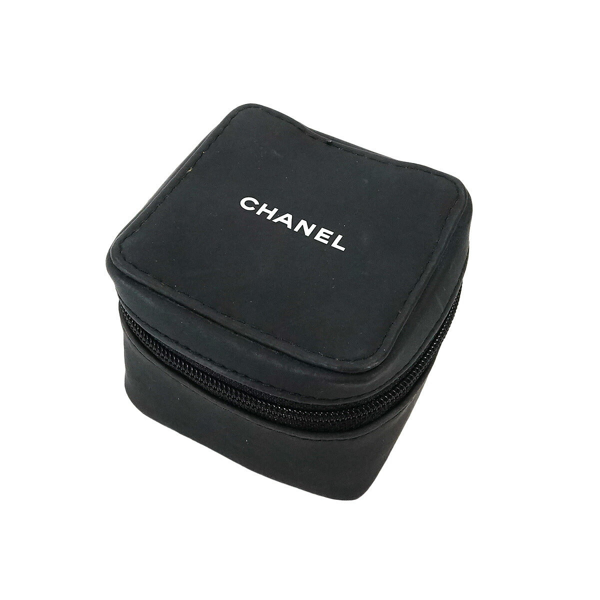 Matelasse H0489 Bezel Diamond Quartz Black Dial Ladies Watch