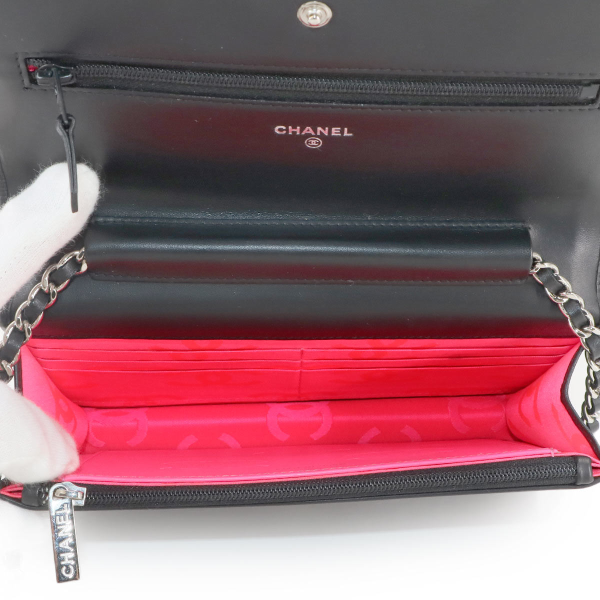 Cambon Line Chain Long Wallet Leather Enamel Black A46646