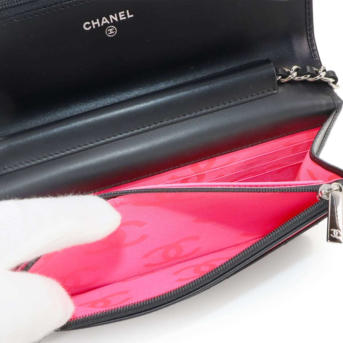 Cambon Line Chain Long Wallet Leather Enamel Black A46646