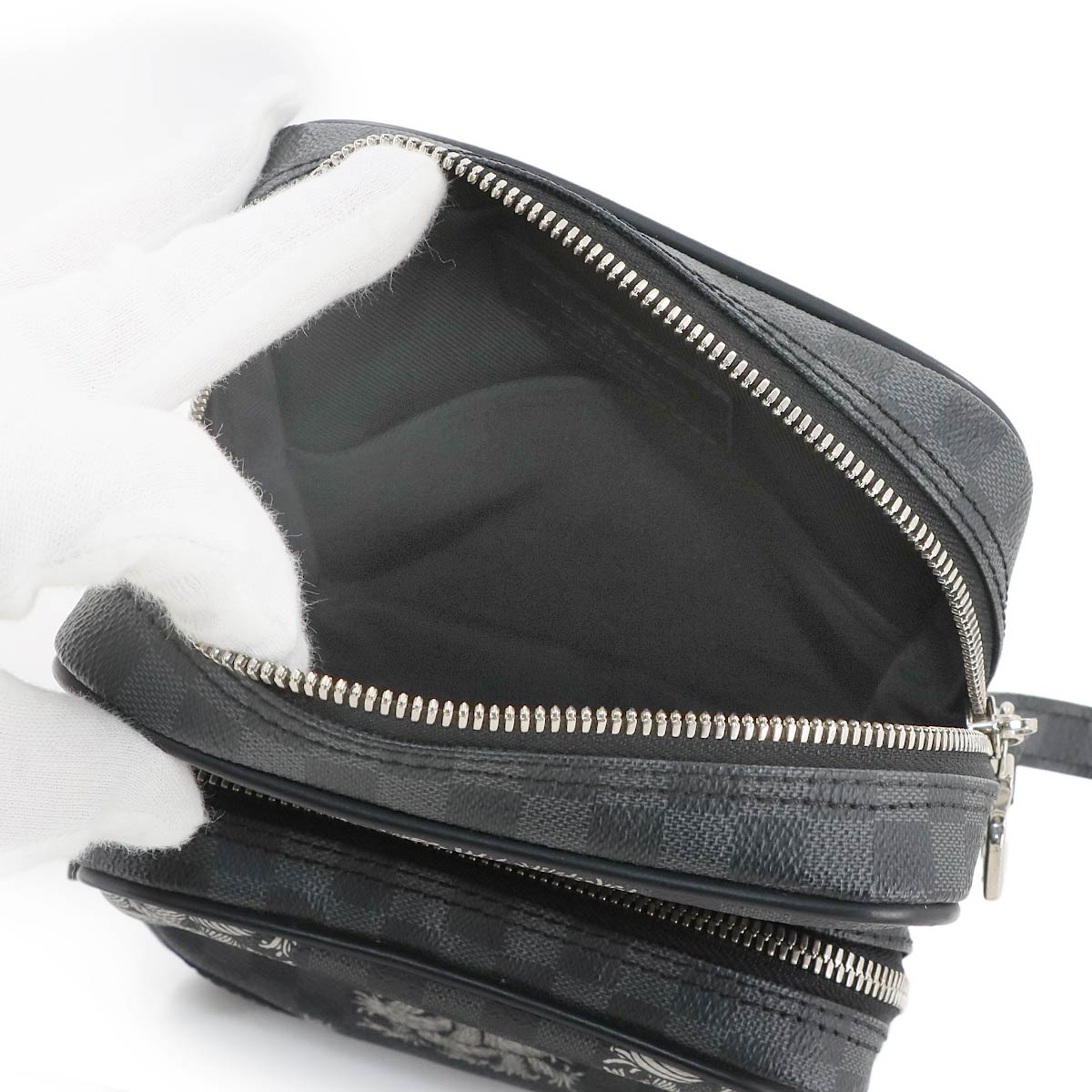 Damier Graphite Christopher Nemeth Amazon Shoulder Bag