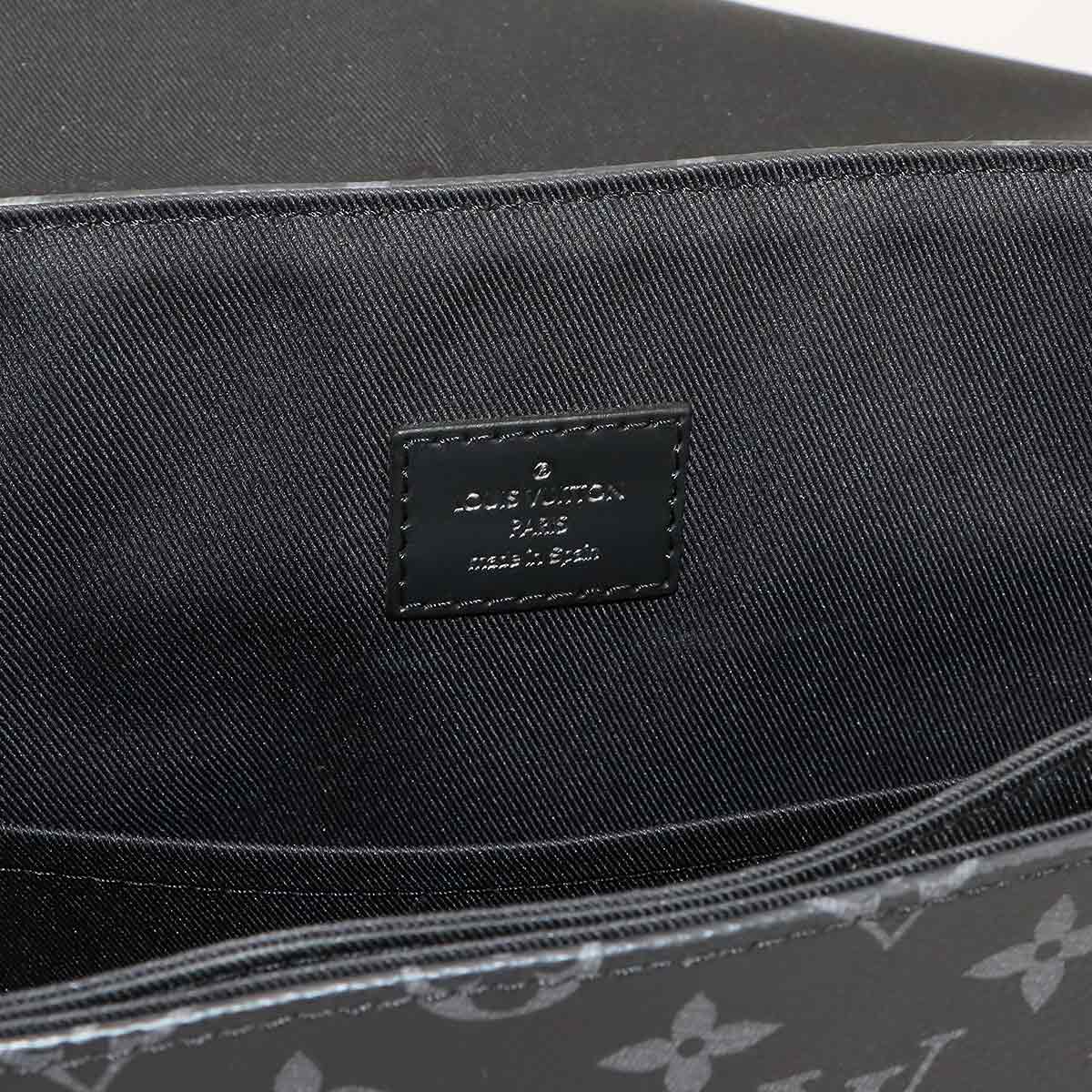 Monogram Eclipse District MM NM Shoulder Bag M44001