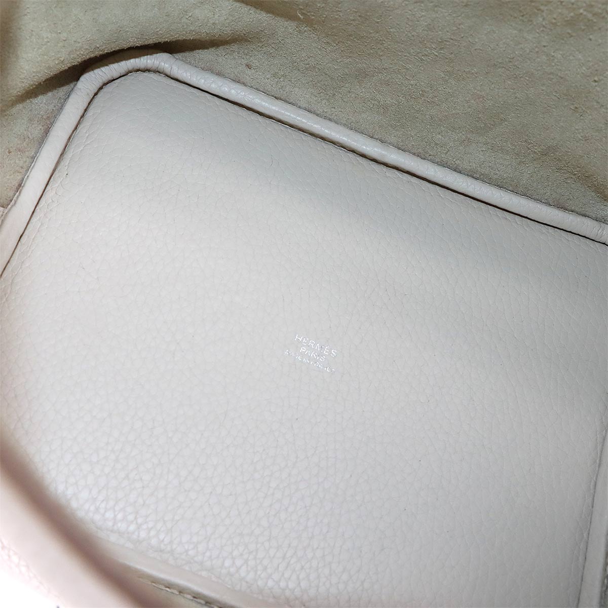 Picotin Lock MM Hand Bag Taurillon Clemence Beton Purse