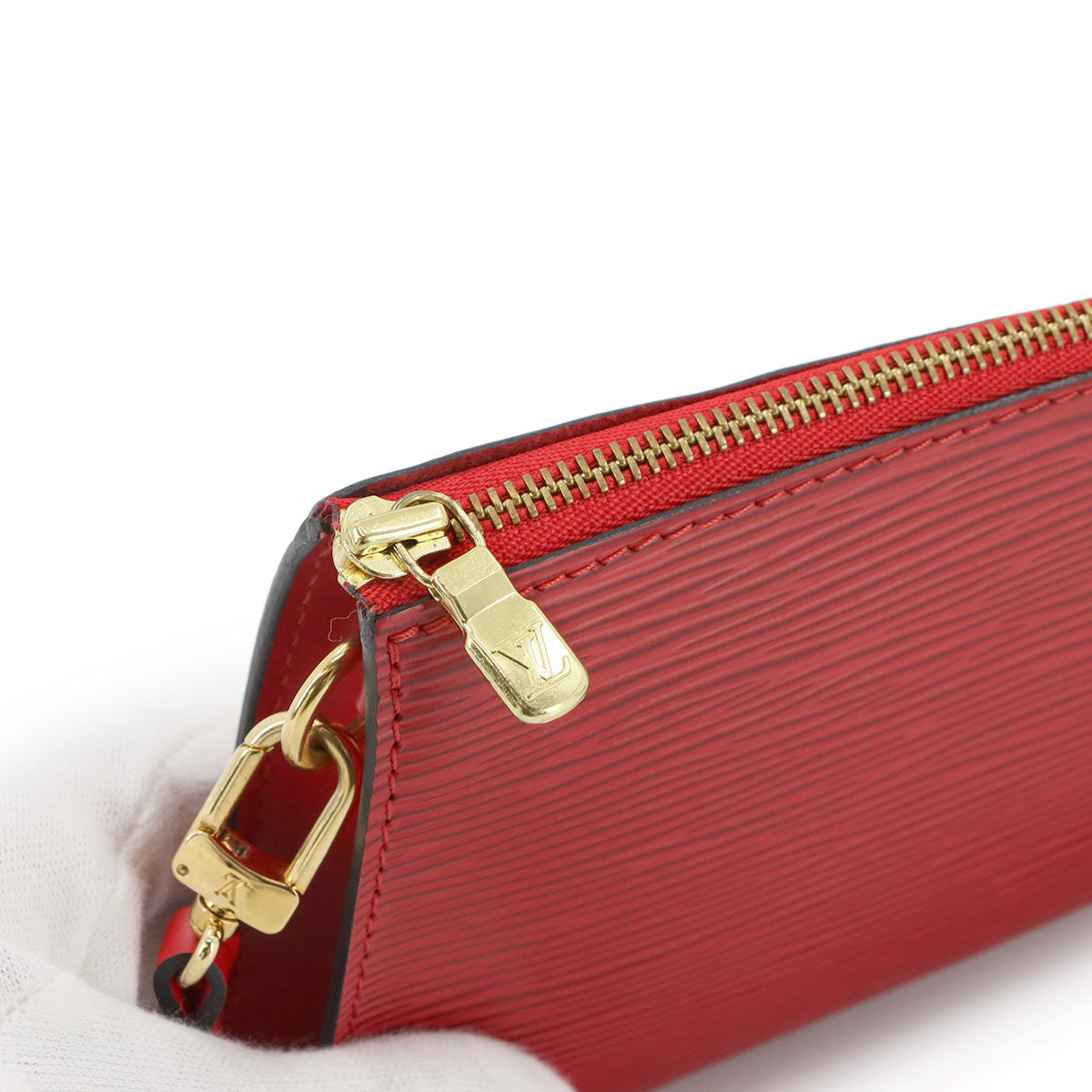 Epi Pochette Accessoires Hand Bag Castilian Red M52947