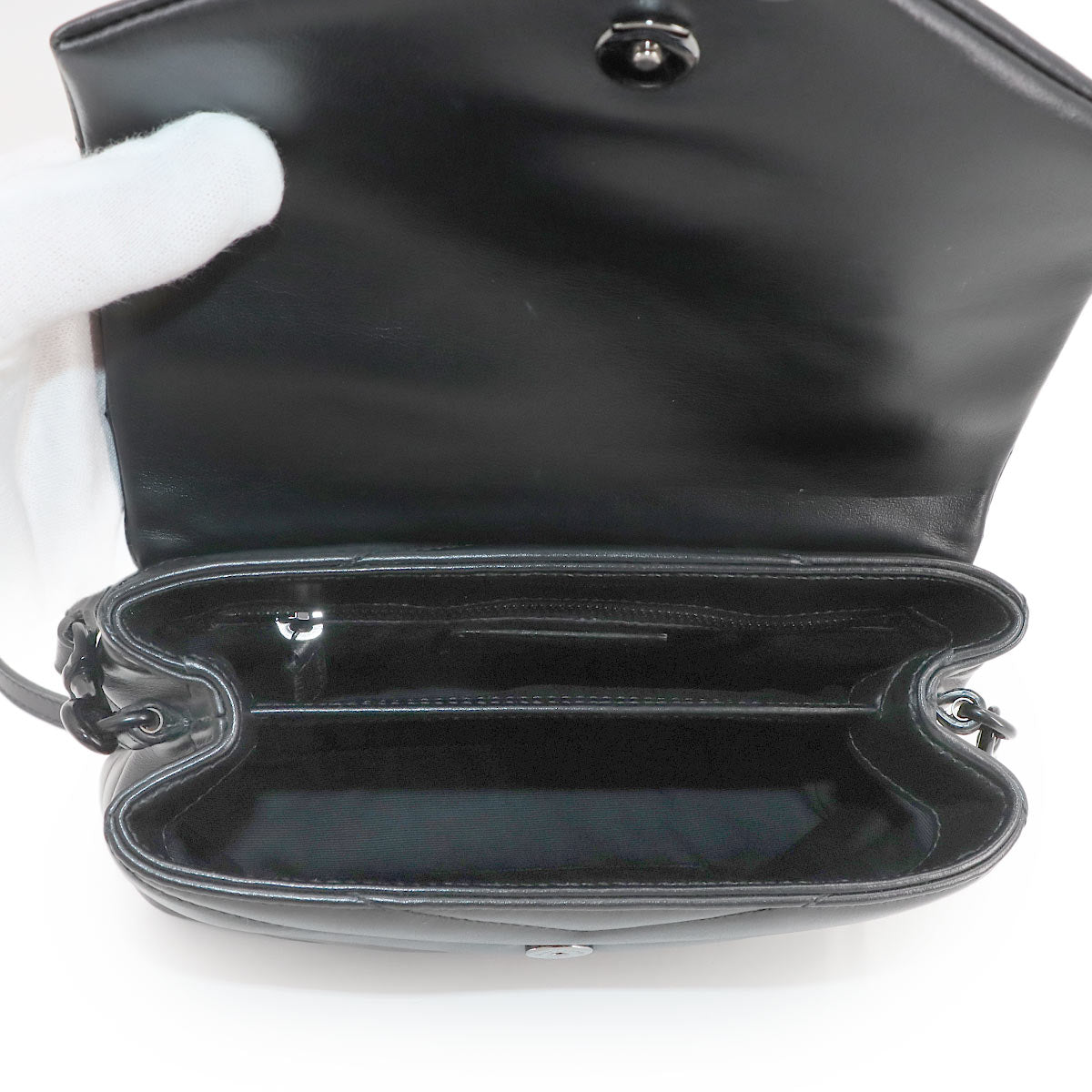 Loulou Toy Shoulder Bag Leather Black 678401