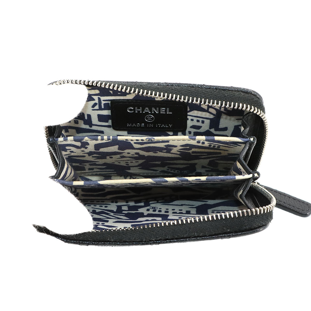 Matelasse Coin Case Zipped Around Wallet Leather