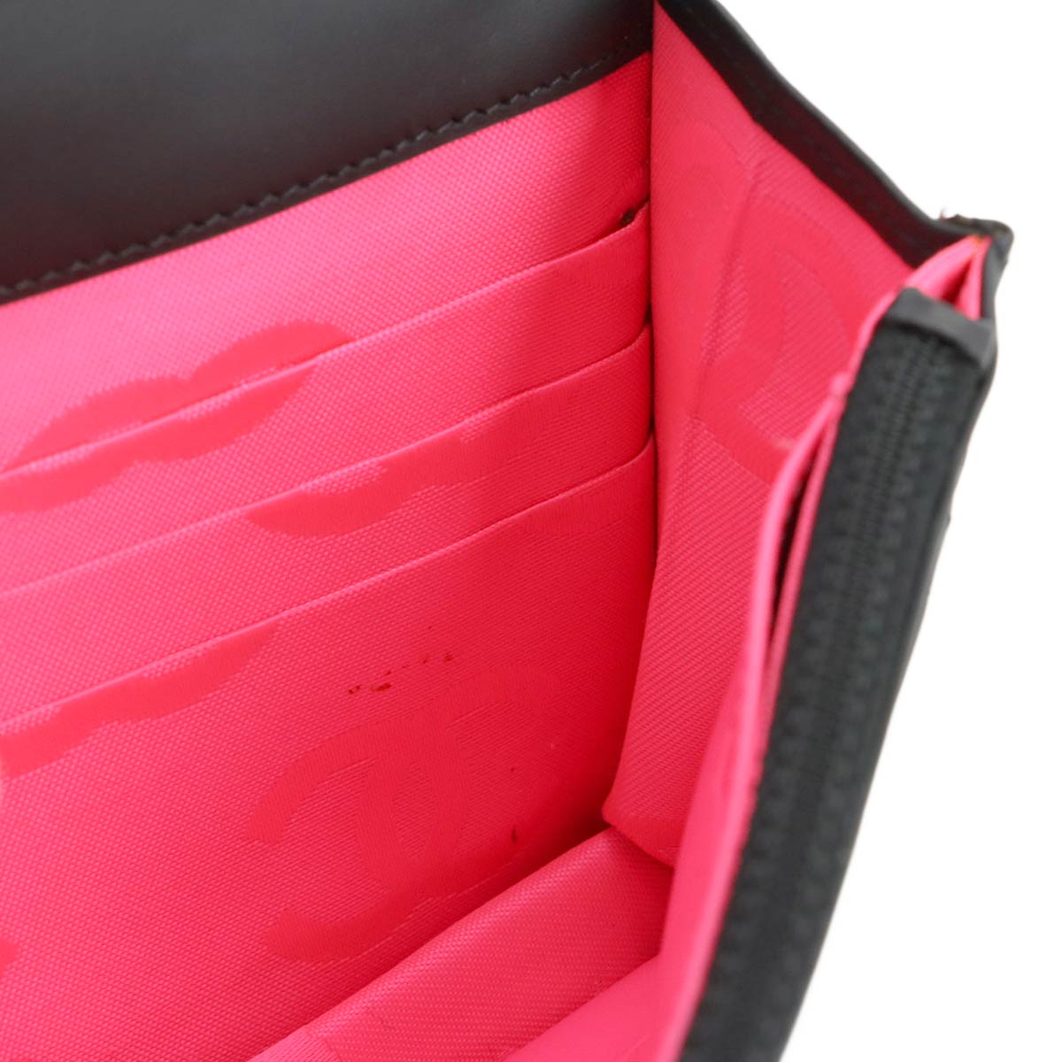 Cambon Line Chain Long Wallet Leather Enamel Black A46646