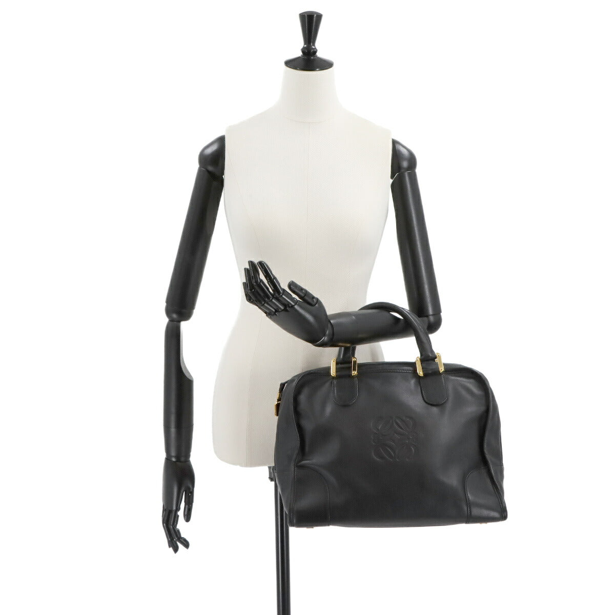 Amazona 32 Hand Bag Leather Black Anagram Purse