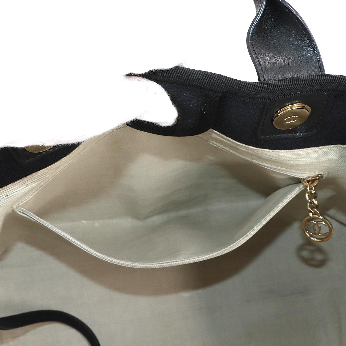 Deauville Small Shopping Tote Chain Shoulder Bag Navy AS3257