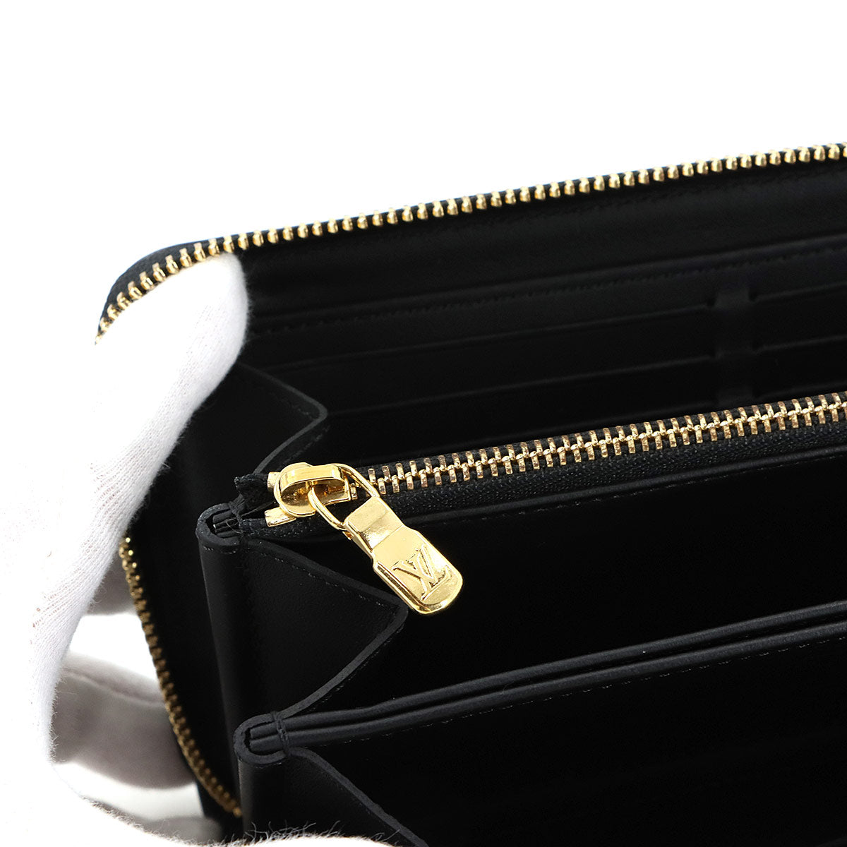 Monogram Coussin Zippy Wallet Leather Noir M81510 Purse