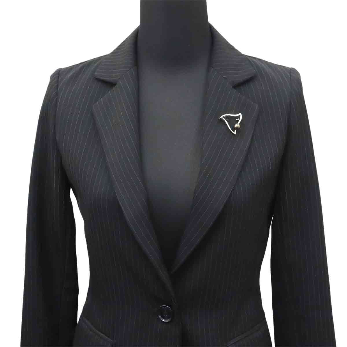 Black Pearl 8.2mm Brooch 18K White Gold 750