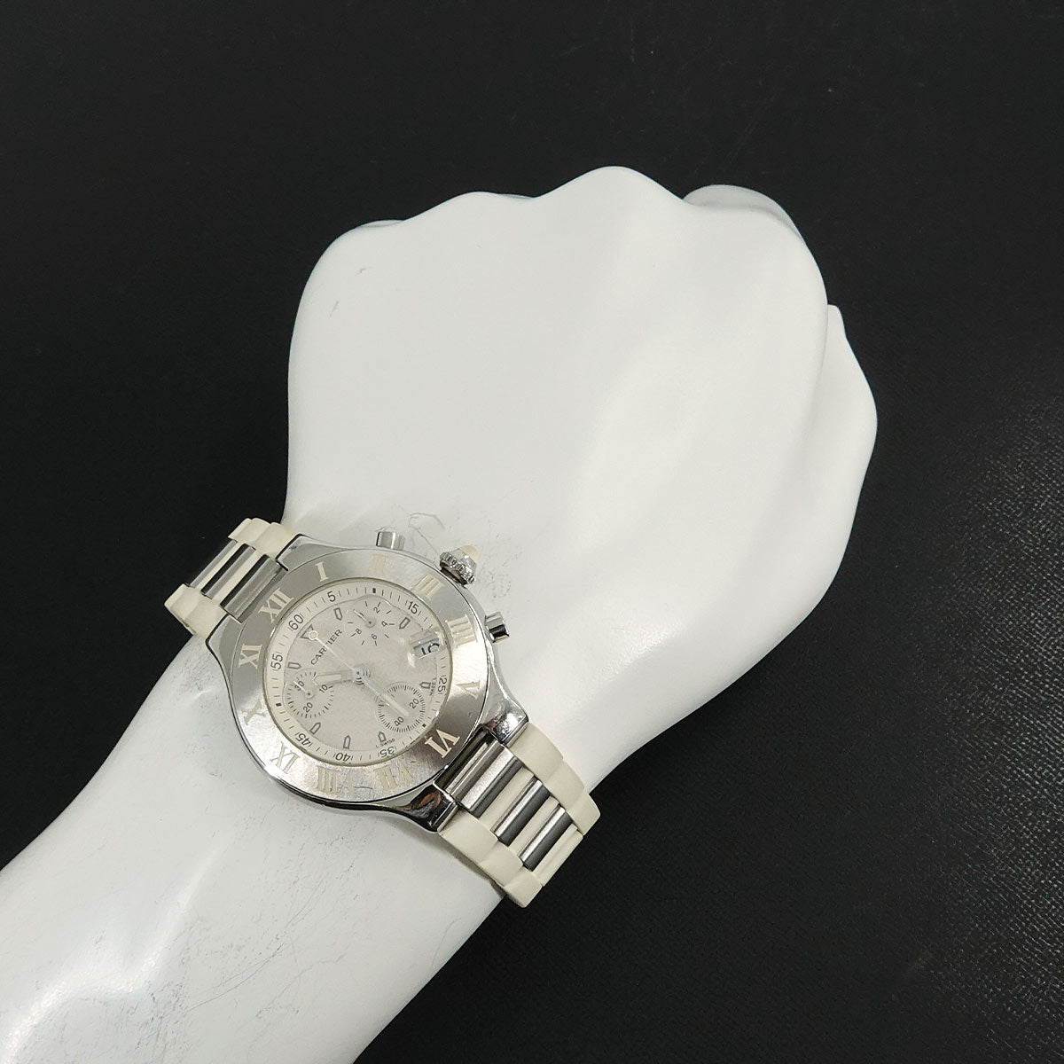 Must 21 Chronoscaph W10184U2 Date Quartz White Dial Mens