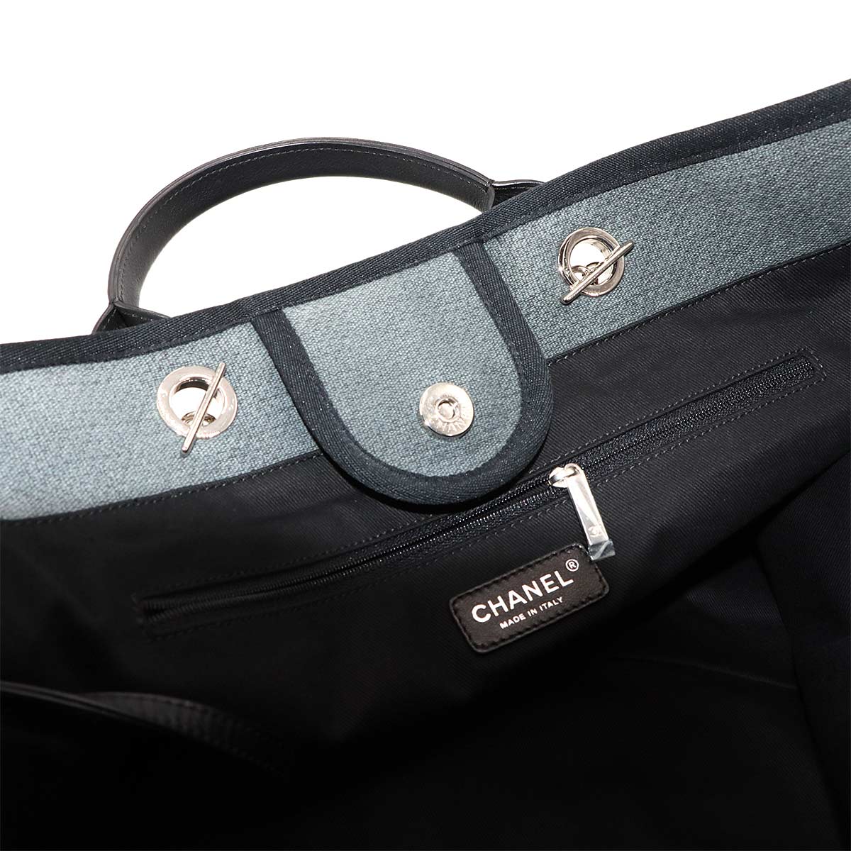 Deauville TGM Tote Chain Shoulder Bag Gray Black Purse