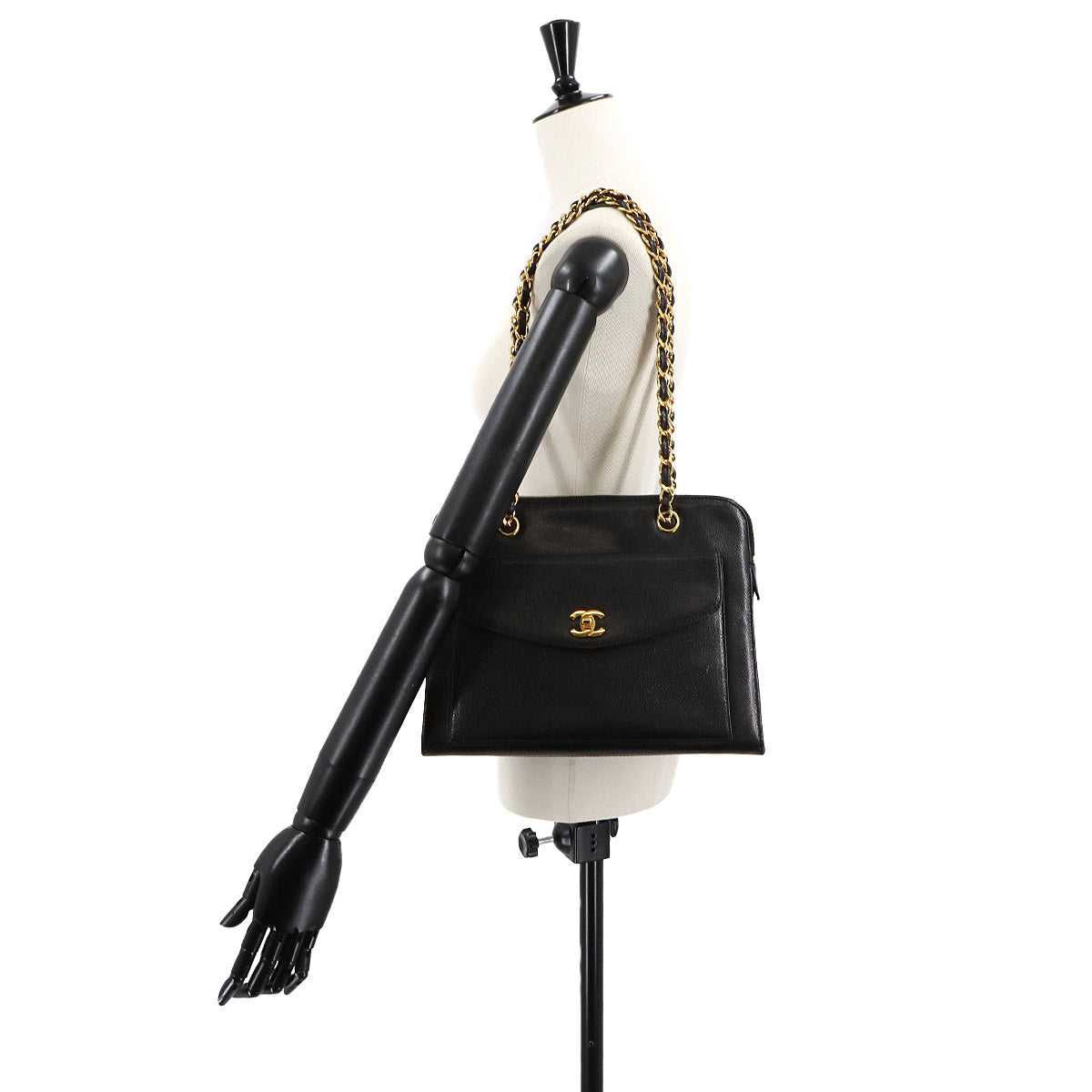 Matelasse Chain Shoulder Bag Leather Black Vintage