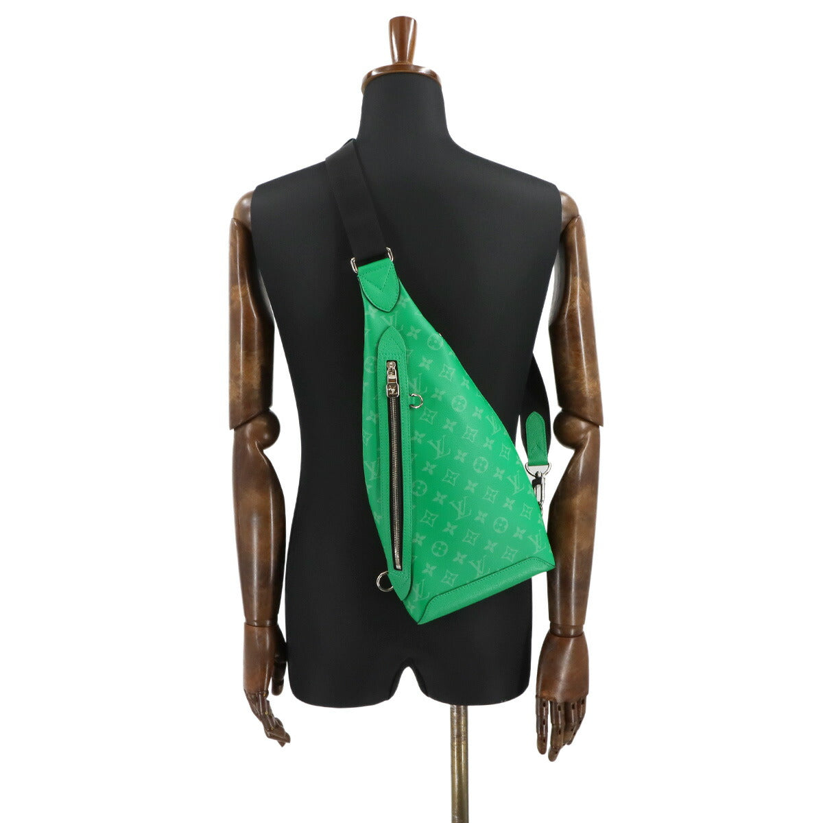 Taigarama Duo Slingbag Cactus Green M31000 Purse