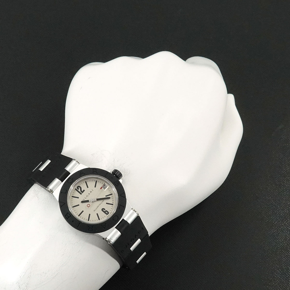 Aluminum AL32TA Date Quartz Silver Dial Boys Watch