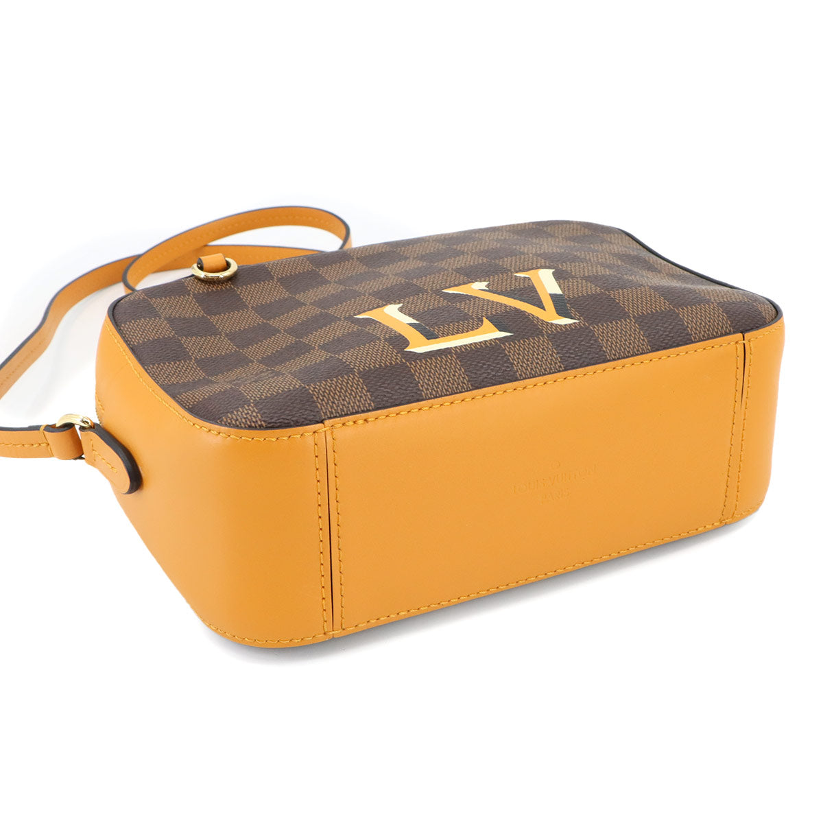 Damier Santa Monica Shoulder Bag Ebene Saffron N40179