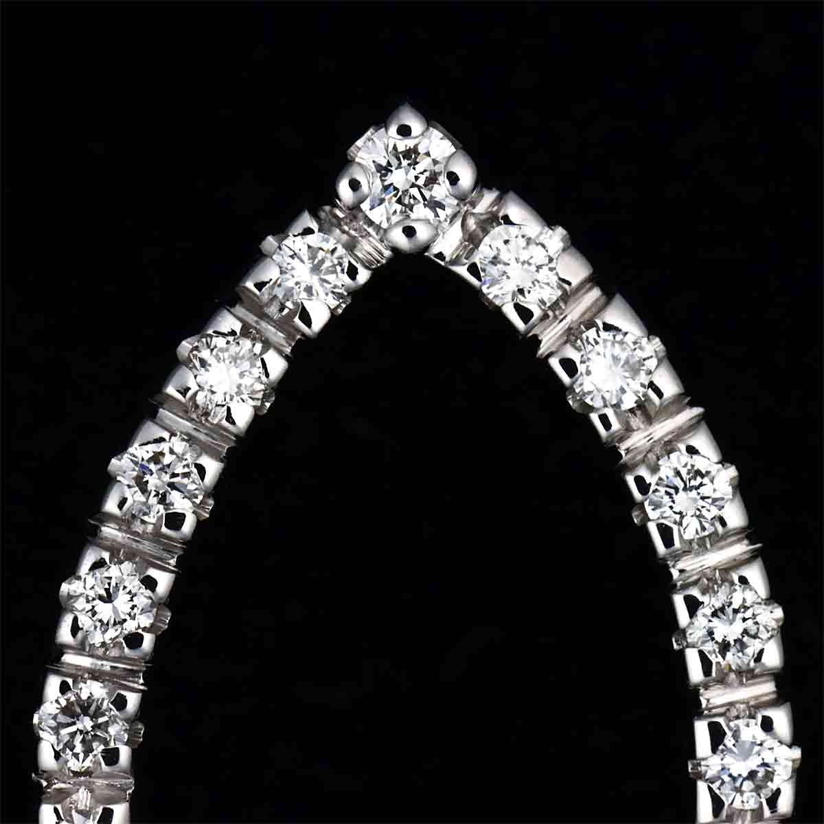 Diamond Brooch 18K White Gold 750