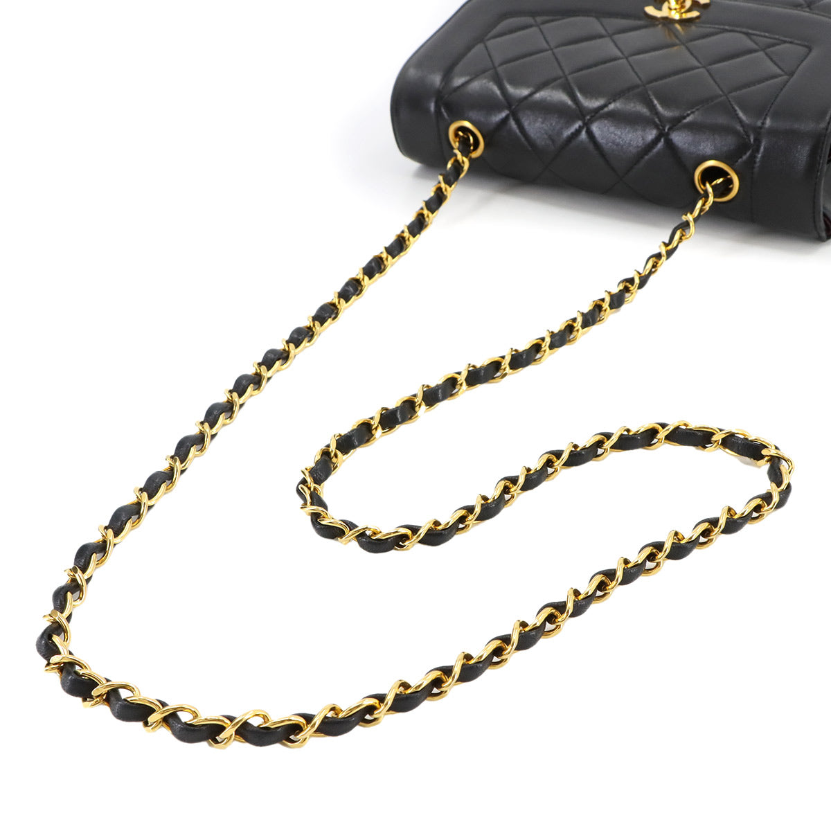Diana Matelasse 22 Chain Shoulder Bag Leather A01164 Vintage
