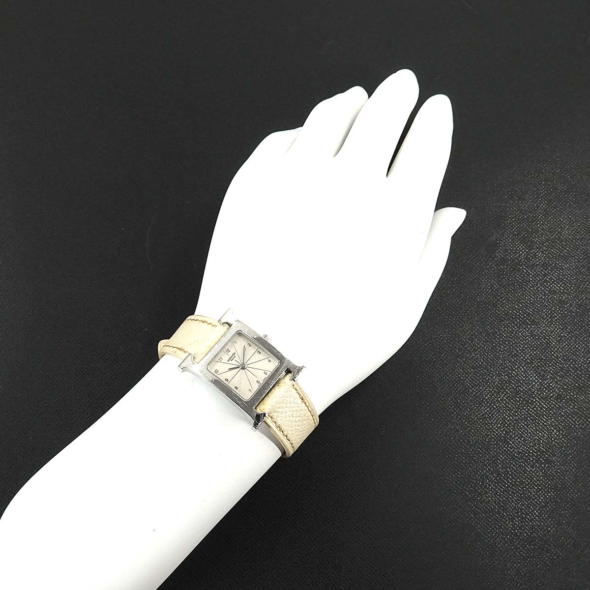 H Watch HH1 210 Quartz Silver Dial Ladies Watch