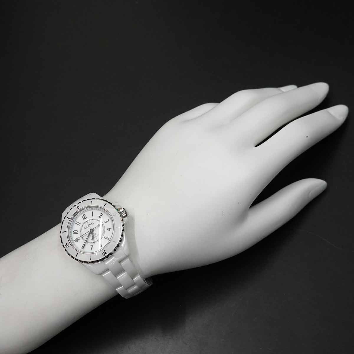 J12 33mm H5699 Automatic White Dial Ladies Watch
