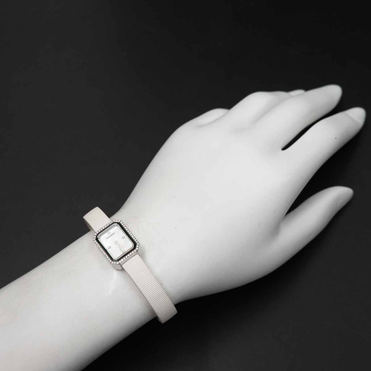 Premiere H2433 Diamond Bezel Rubber White Shell Dial Ladies