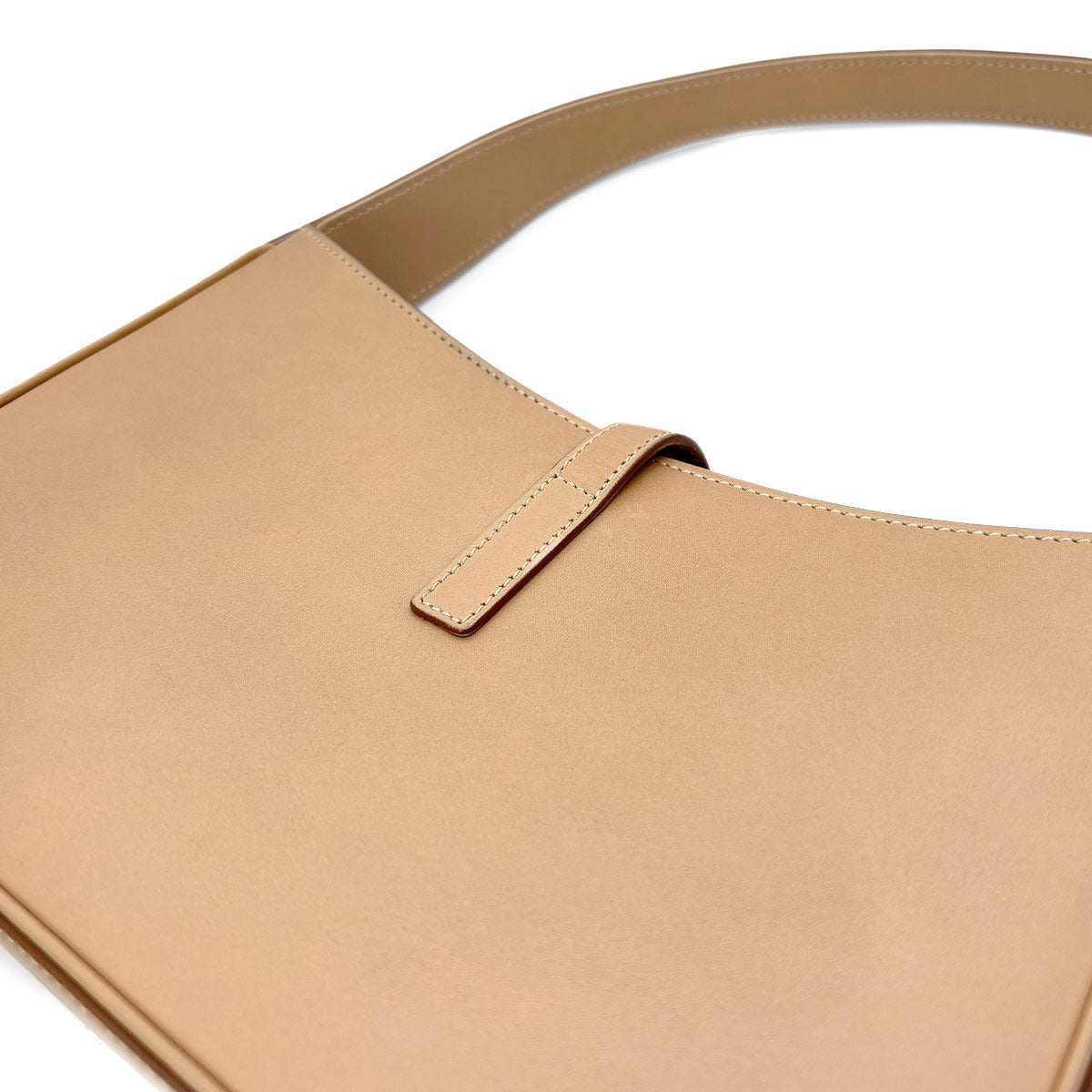 LE5A7 Monogram Shoulder Bag Leather Beige 657228