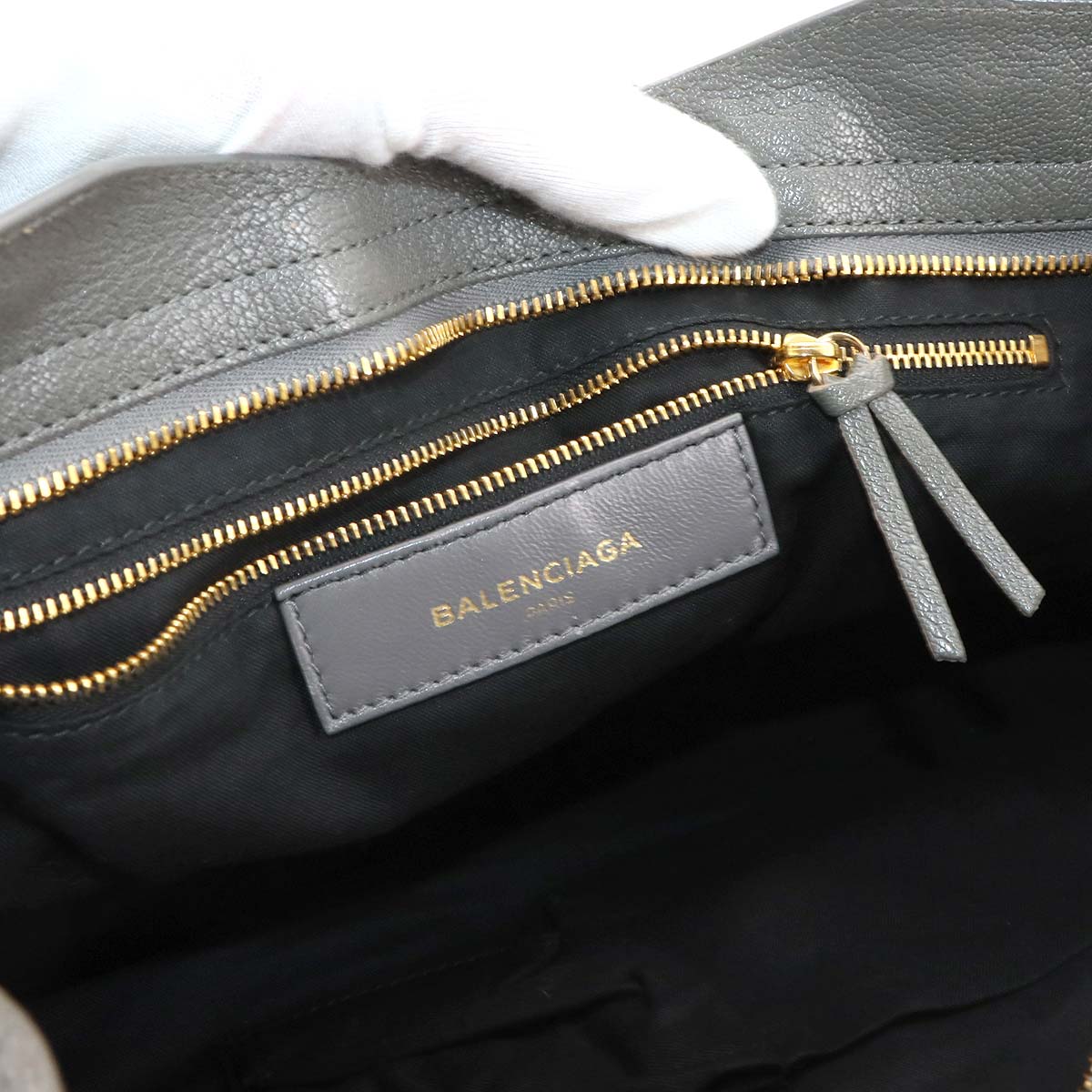 Classic Metallic Edge City Hand Shoulder Bag Gray 390154