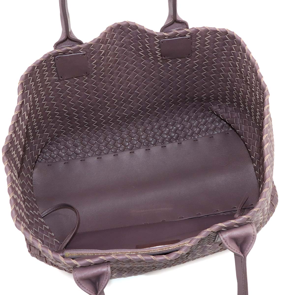 Intrecciato Cabat MM Tote Bag Leather Purple 115664