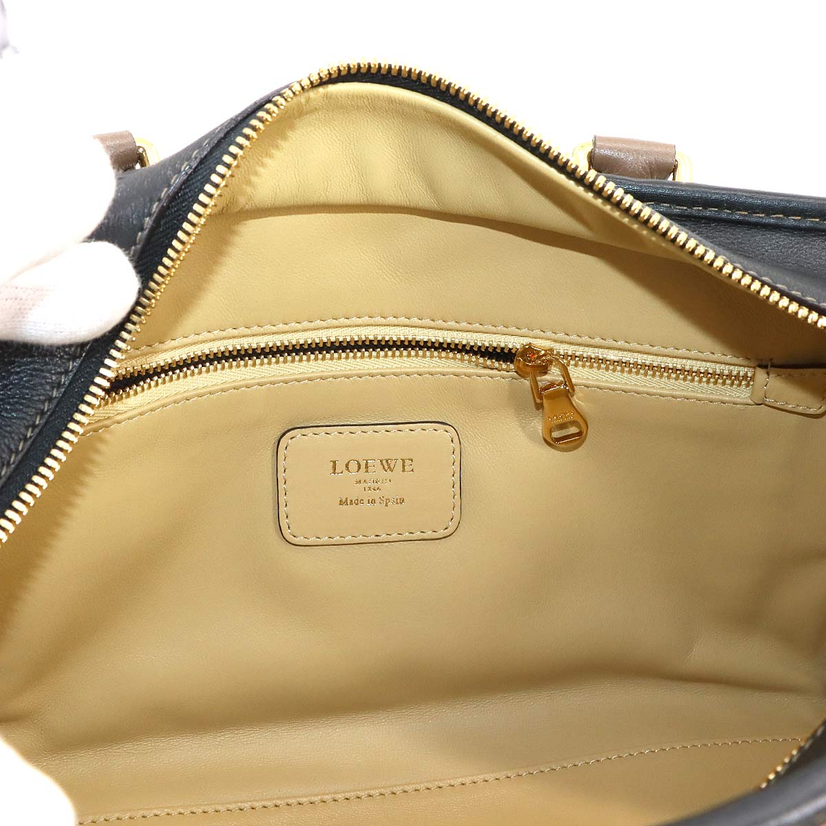 Amazona 28 Hand Bag Leather Beige Brown Black 352.69.LA03