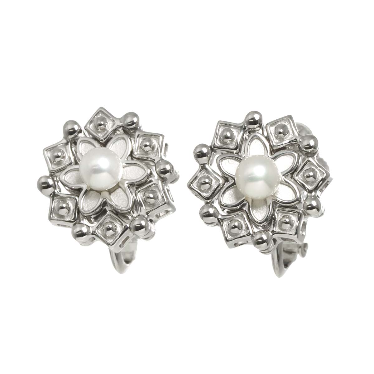 Baby Pearl 4.0mm Earrings Clip on 18K WG White Gold 750
