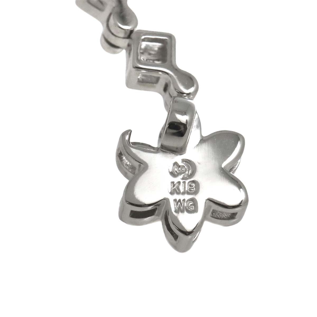 Baby Pearl 4.0mm Earrings Clip on 18K WG White Gold 750