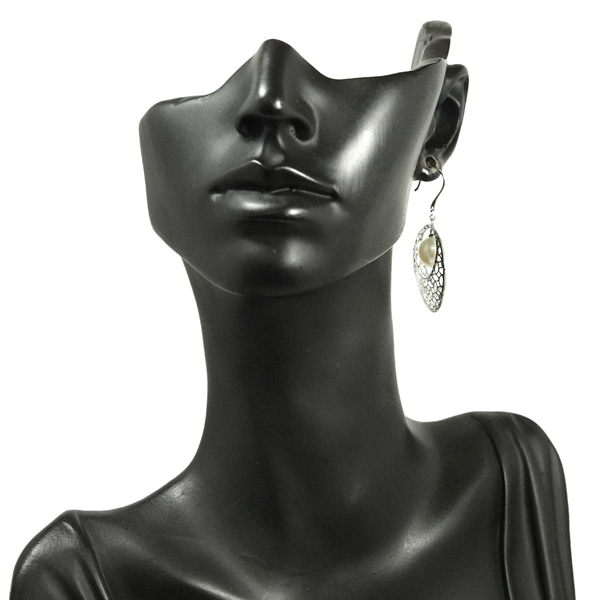 South Sea Pearl 9.5mm Earrings Pierced 18K WG 750