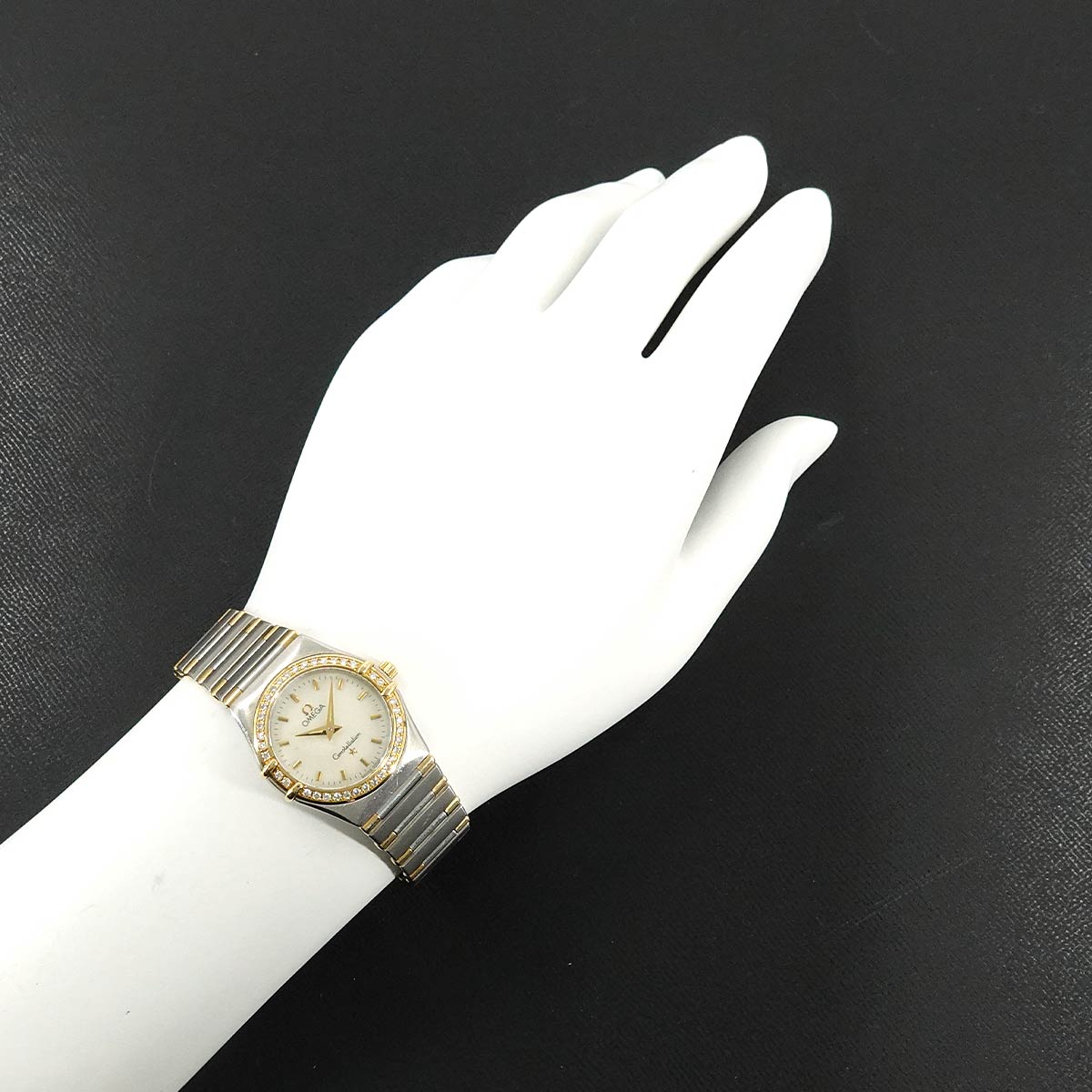 Constellation 750 YG Diamond White Shell Dial Ladies Watch