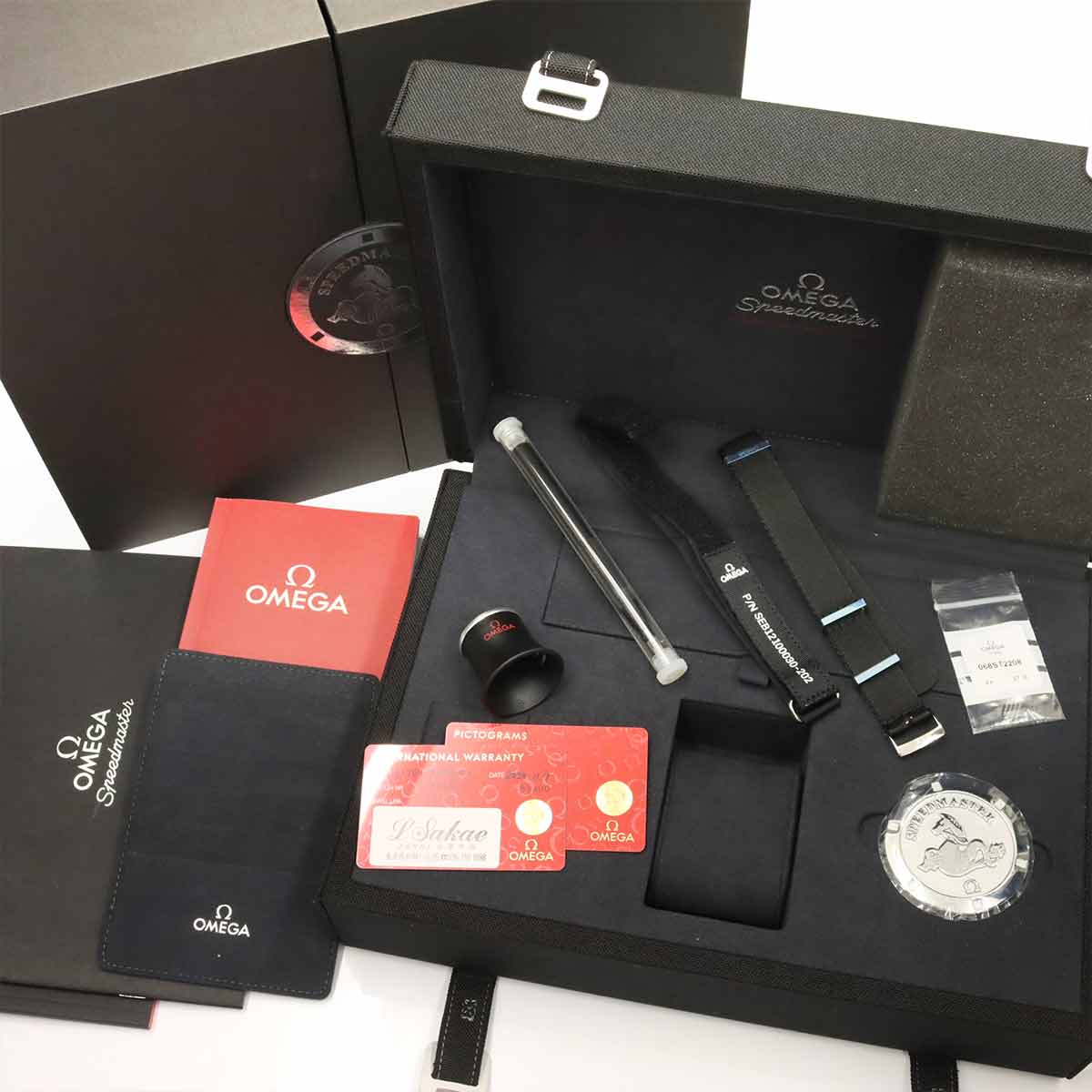 Speedmaster Professional Moon Watch 311.30.42.30.01.006 Black