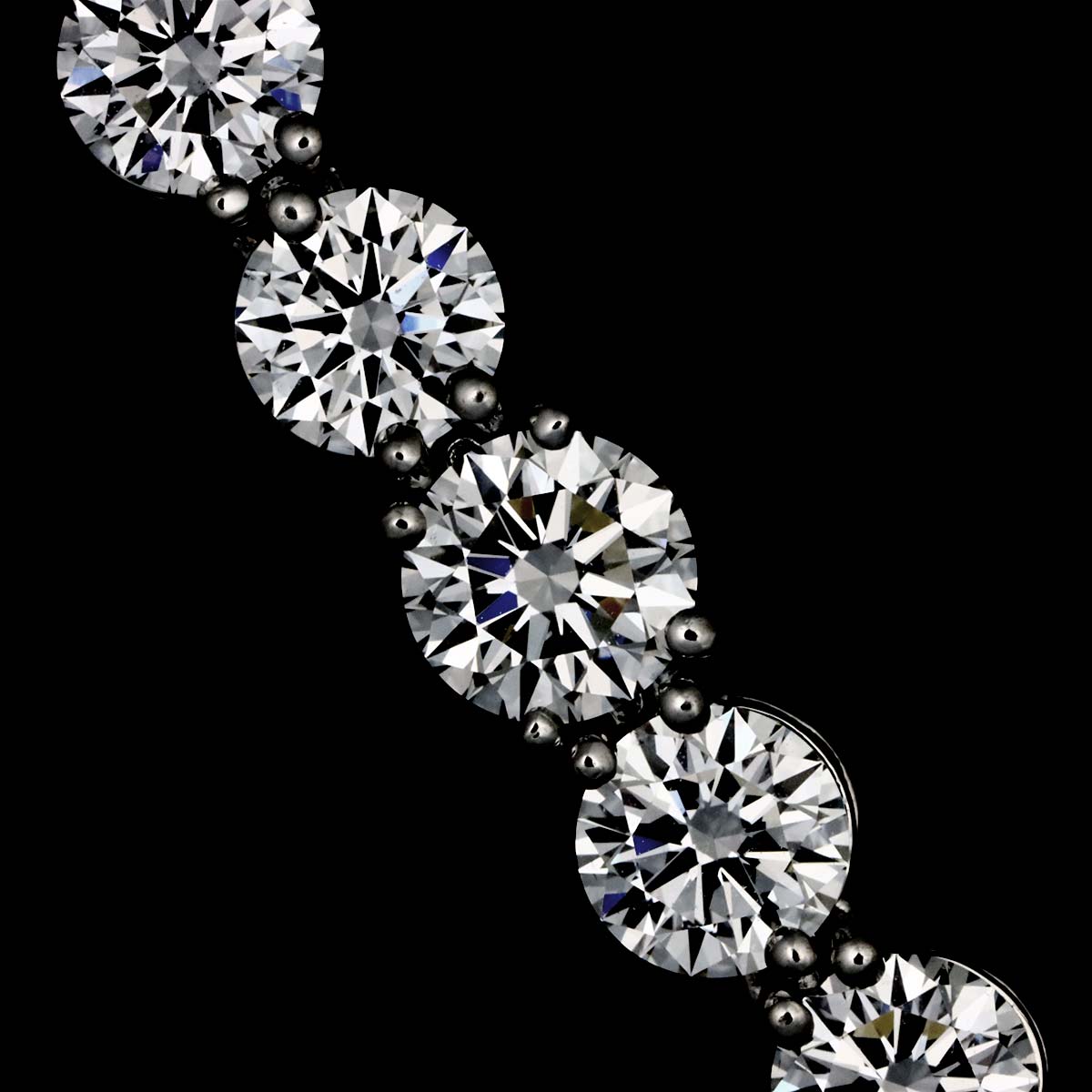 Victoria Diamond Necklace Pt Platinum