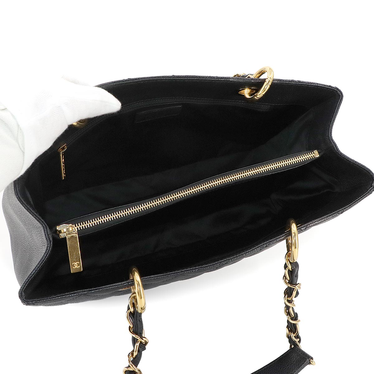 Matelasse Grand Shopping Tote Bag Leather Black GST A50995