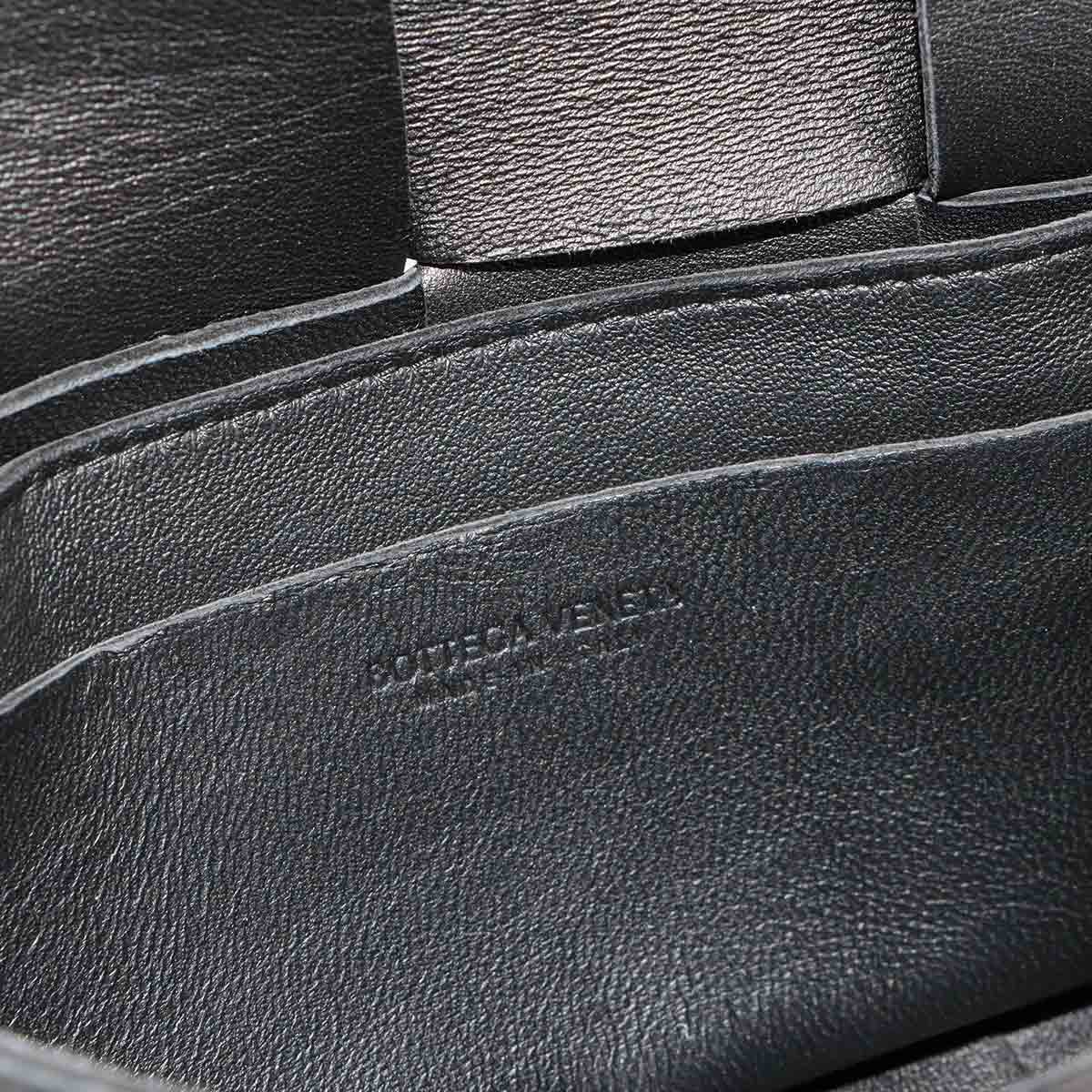 Intrecciato Cassette Belt Bag Leather Black 668572