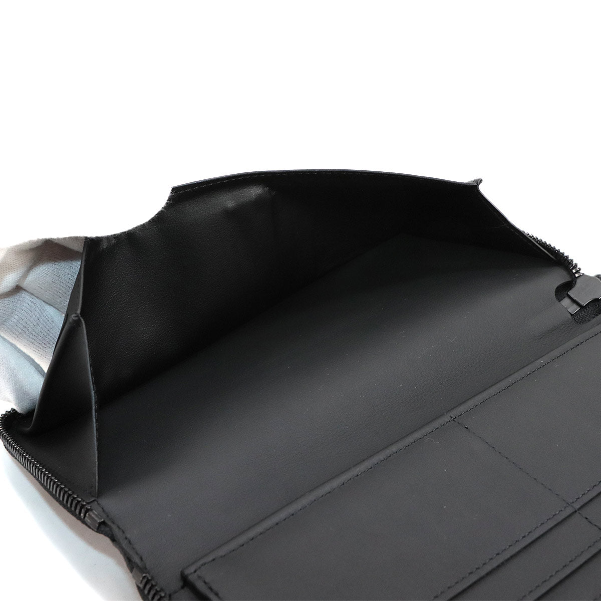 Monogram Taurillon Zippy Wallet Vertical Black M69047