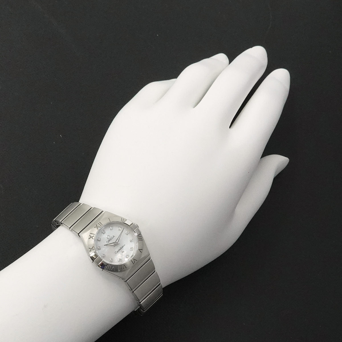 Constellation 123 10 24 60 55 001 12P Diamond White Shell Dial