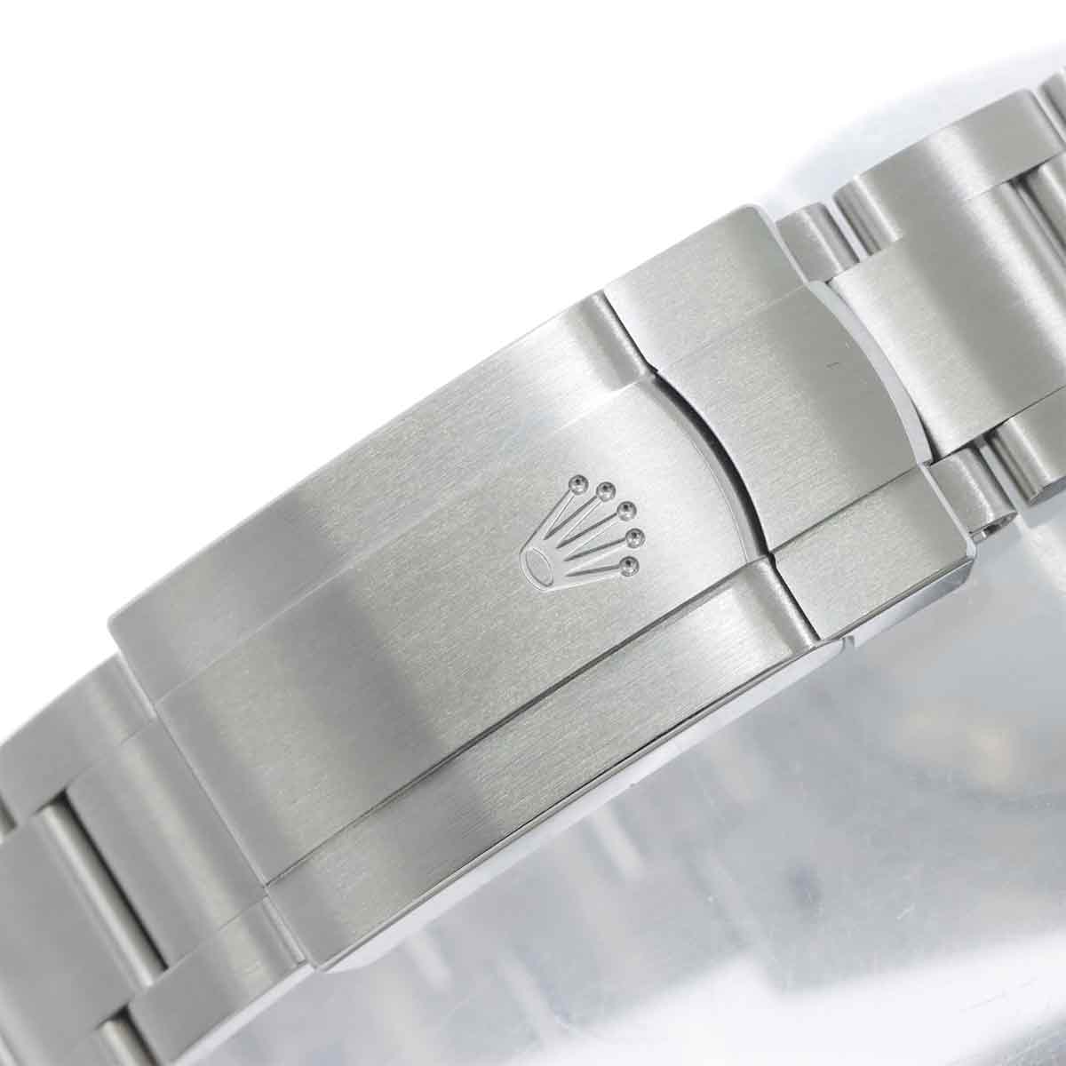 Oyster Perpetual 124300 Serial Random Automatic Green Dial