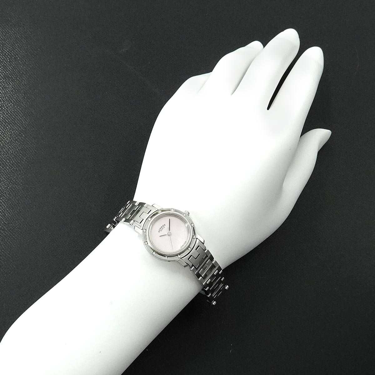 Clipper Nacre CL4.230 12P Diamond Bezel Pink Shell Dial Quartz