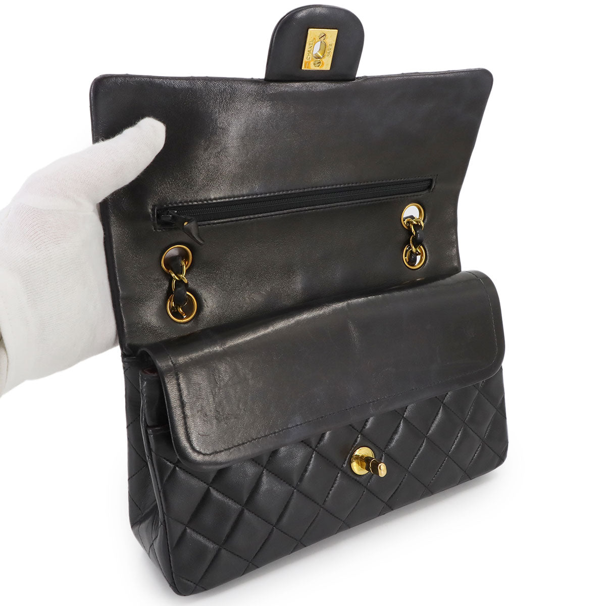 Matelasse 25 Chain Shoulder Bag Leather Black A01112 11.12