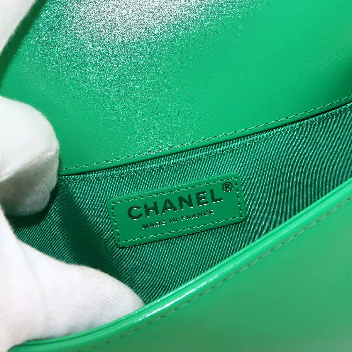 BOY CHANEL Small Chain Shoulder Bag Leather Green A67085