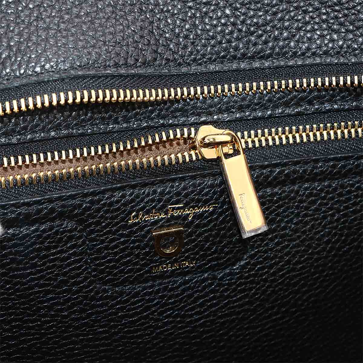 Amy Tote Bag Leather Black Gancini Purse